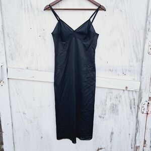Vintage USA Vanity Fair Slip Dress Sz 32 S Black Nylon Antron III Lace 70s Goth